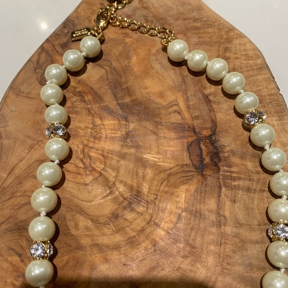 Kate Spade Pearl Statement necklace - Picture 4 of 4